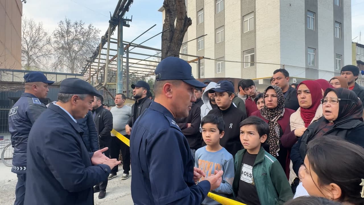 Hokim of Kokand Met with Residents of Apartment Buildings in the Alisher Navoi District