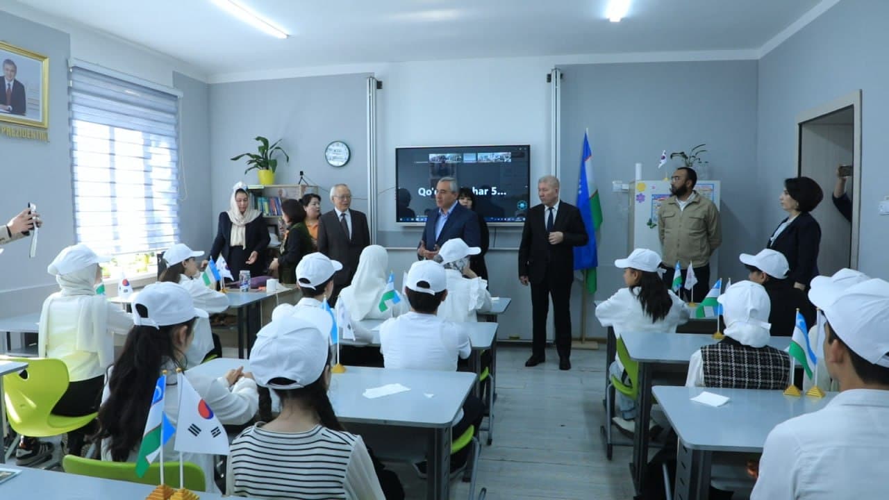 The Mayor of Kokand held a dialogue with young people.