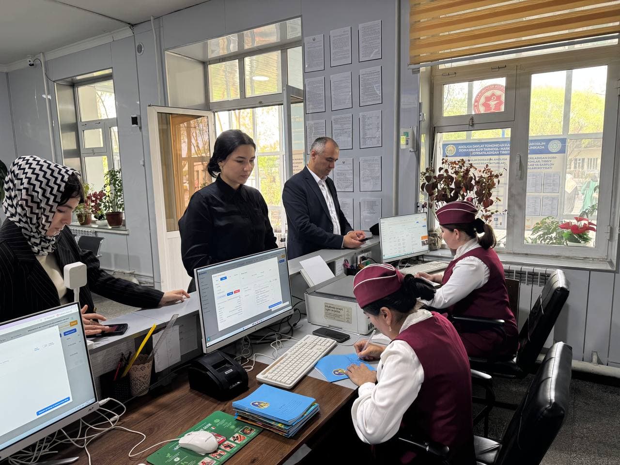 The Mayor of Kokand held a meeting with the workers and staff of the mechanical plant