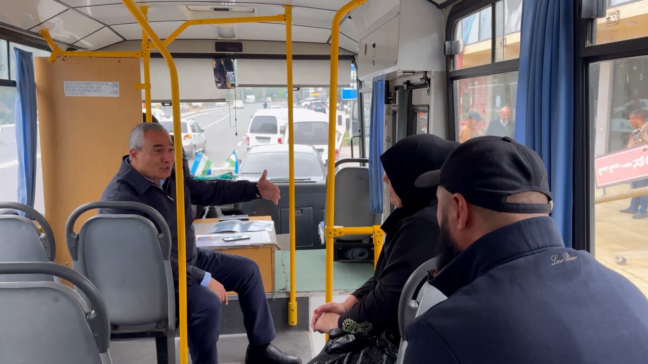 В Коканде ведутся работы по демонтажу самовольно установленных сооружений, противоречащих требованиям градостроительства