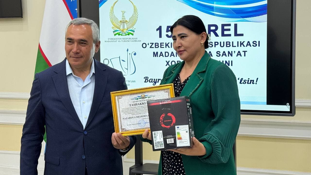 В Коканде состоялось торжественное мероприятие, посвящённое работникам культуры и искусства.