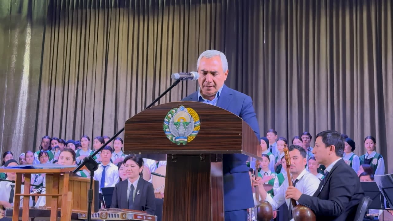 В Коканде в честь Дня молодёжи состоялся концерт.