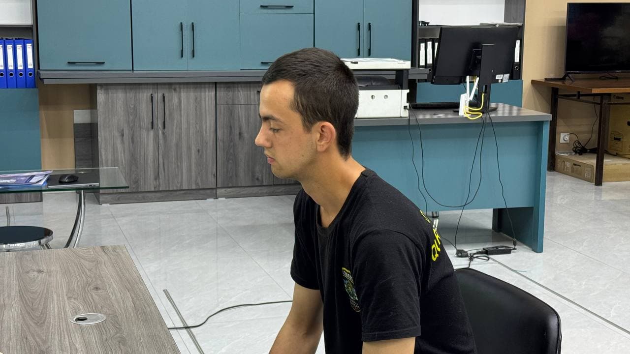 Хоким города Коканд встретился с молодыми людьми, вернувшимися из срочной военной службы.