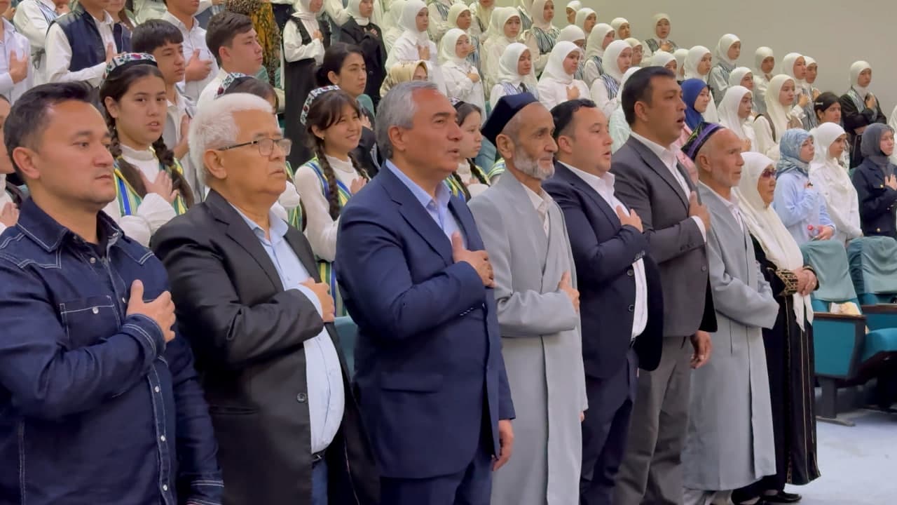 В Коканде в честь Дня молодёжи состоялся концерт.