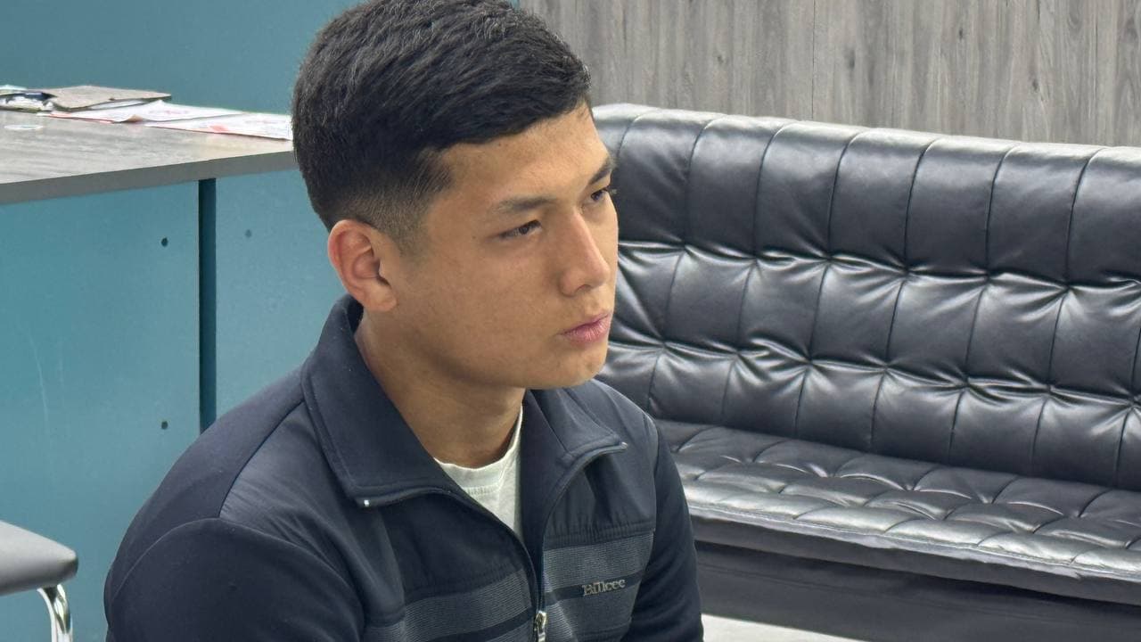 Хоким города Коканд встретился с молодыми людьми, вернувшимися из срочной военной службы.