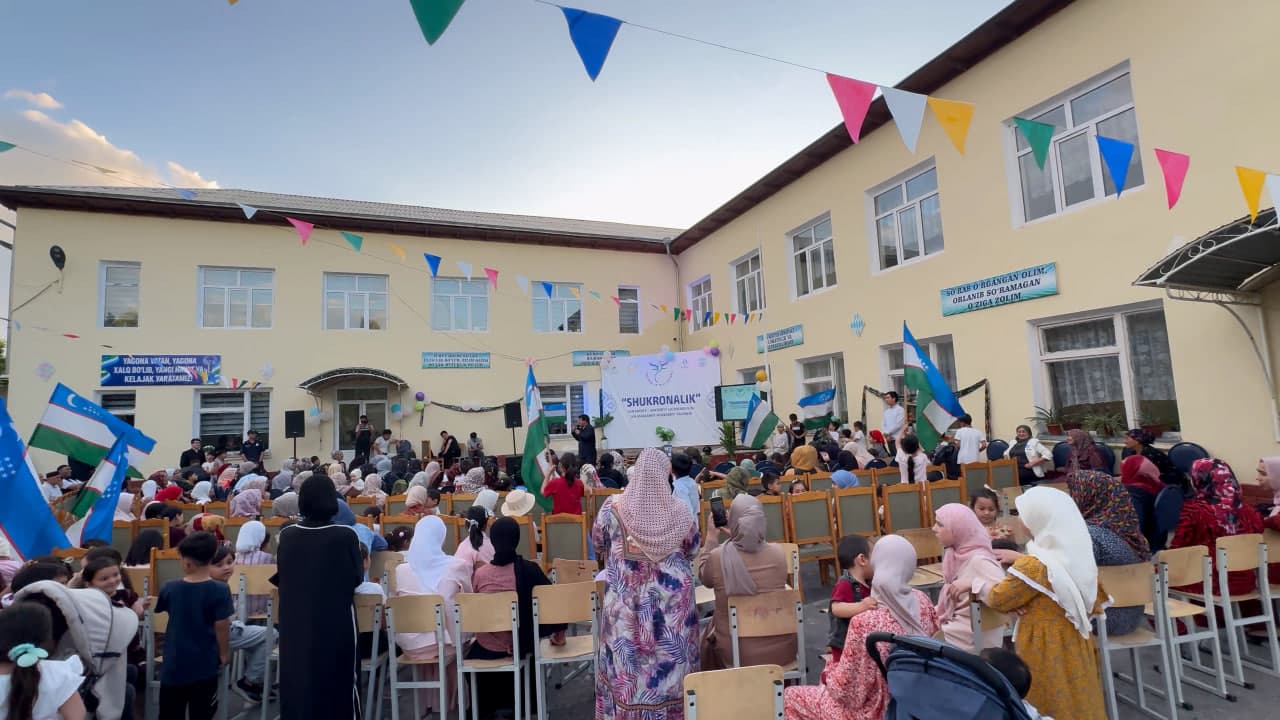 “One Homeland, one people — together we build a new life and future!”