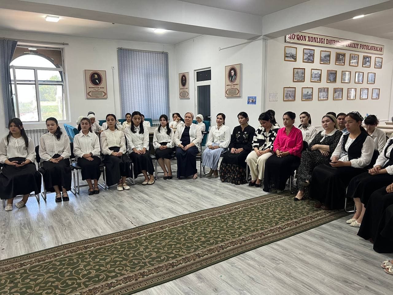Qo‘qon shahridagi Amiriy kutubxonasida 15-may — Xalqaro oila kuni munosabati bilan Qo‘qon davlat universiteti talaba qizlari uchun ma’naviy-ma’rifiy uchrashuv tashkil etildi.