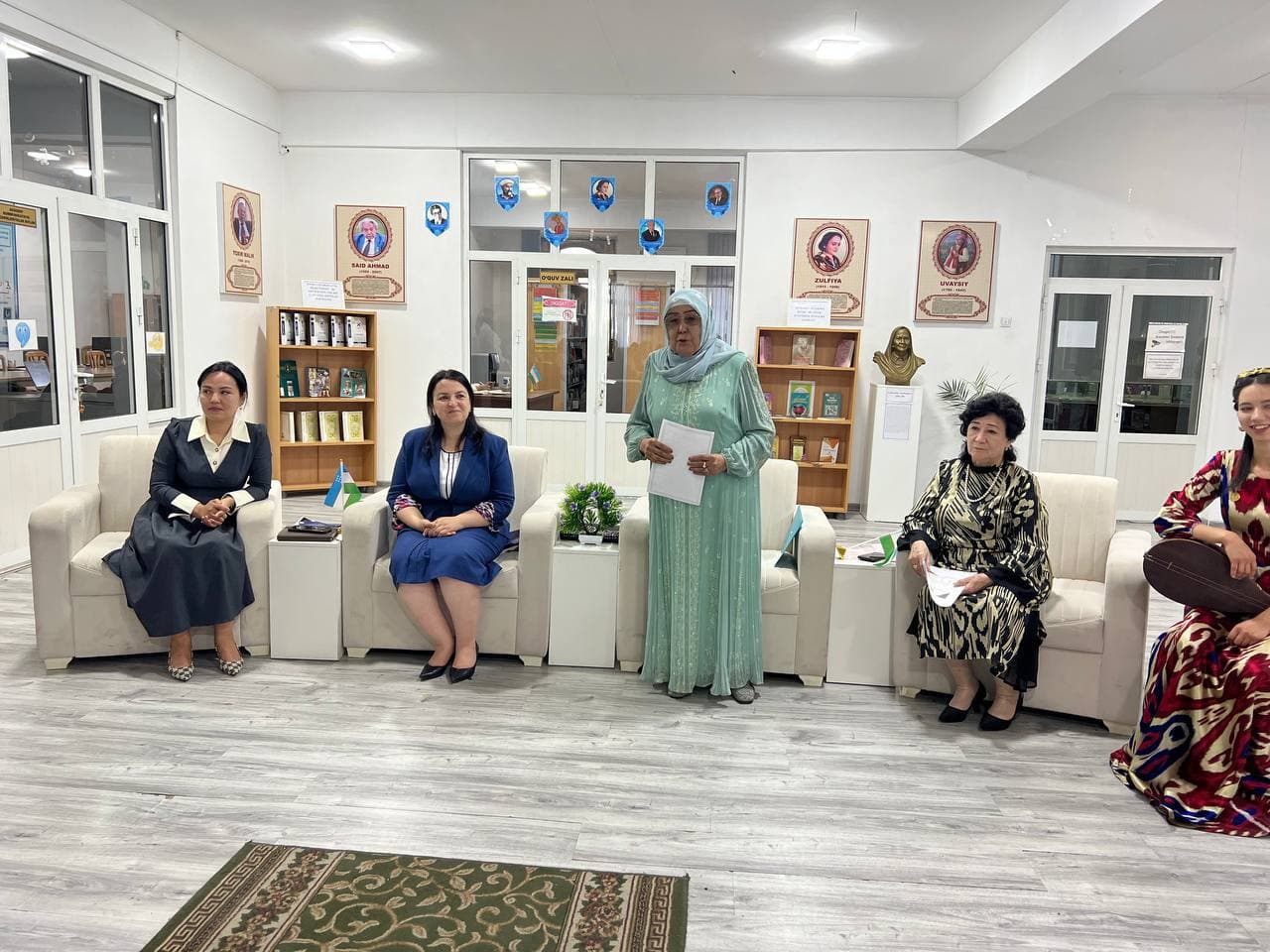 Qo‘qon shahridagi Amiriy kutubxonasida 15-may — Xalqaro oila kuni munosabati bilan Qo‘qon davlat universiteti talaba qizlari uchun ma’naviy-ma’rifiy uchrashuv tashkil etildi.