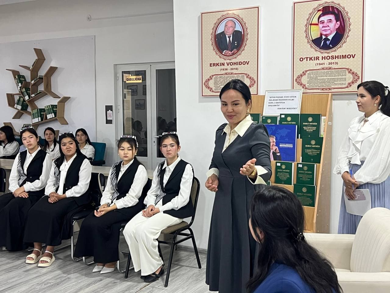 Qo‘qon shahridagi Amiriy kutubxonasida 15-may — Xalqaro oila kuni munosabati bilan Qo‘qon davlat universiteti talaba qizlari uchun ma’naviy-ma’rifiy uchrashuv tashkil etildi.