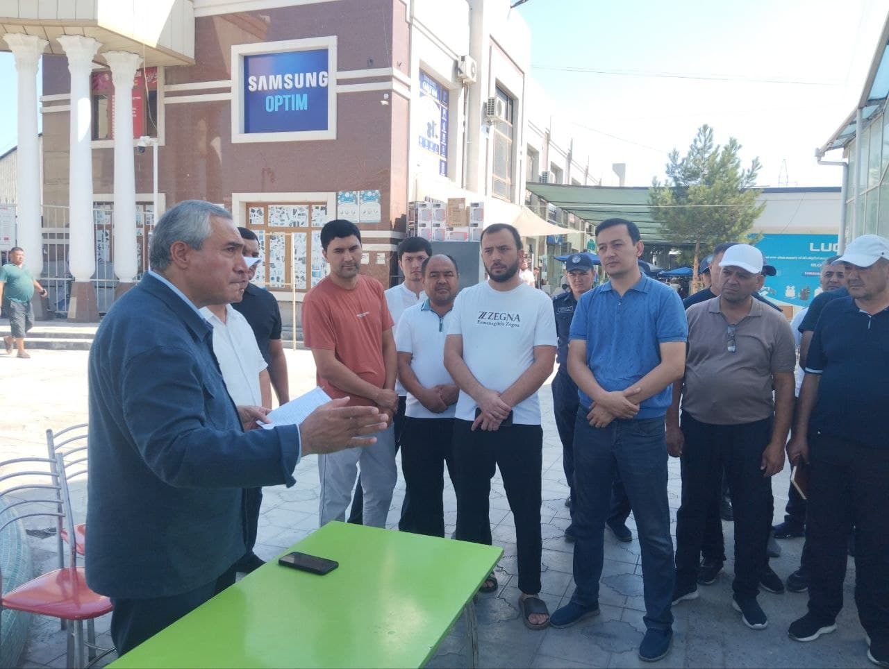 Kokand City Mayor Reviews Construction and Renovation Works at Industrial Markets and Sets Priority Tasks