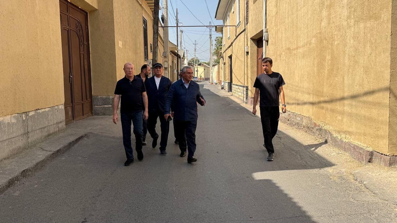 Homes on a Tourism Street in “Yangi Chorsu” Mahalla Given a Traditional National Look