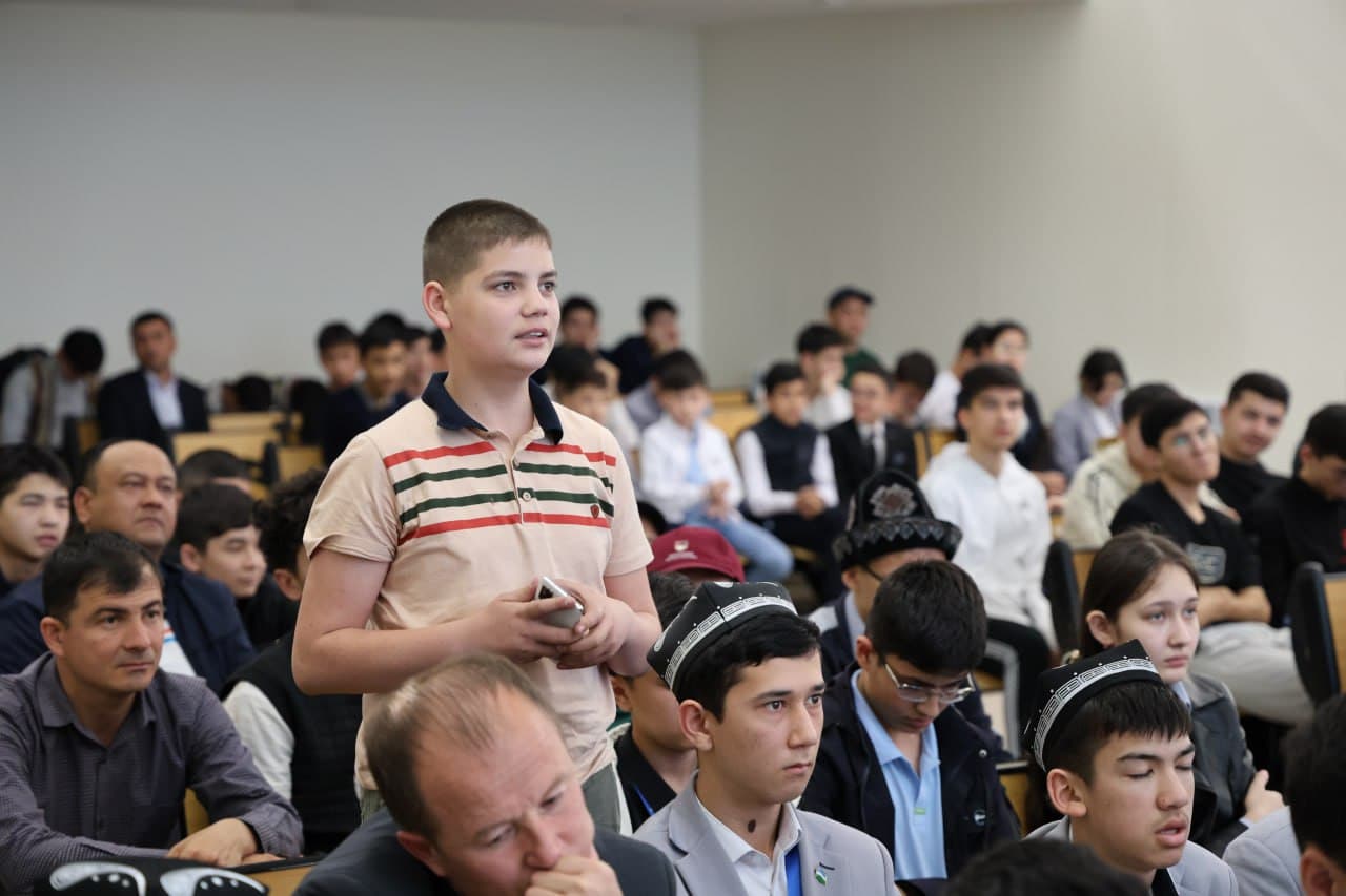 "Robo-Coding" olimpiadasi tadqirlash marosimi doirasida taqdimot