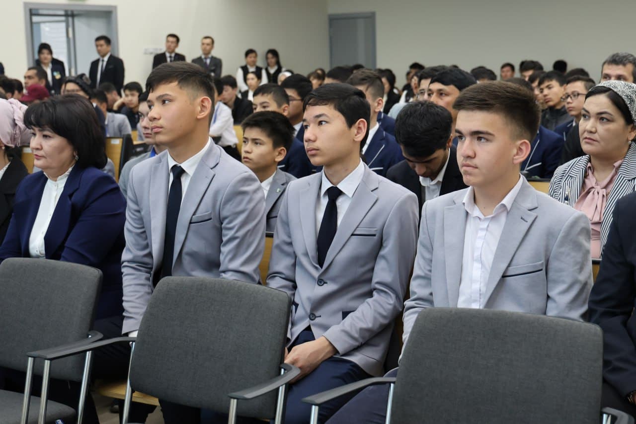 "Robo-Coding" olimpiadasi tadqirlash marosimi doirasida taqdimot