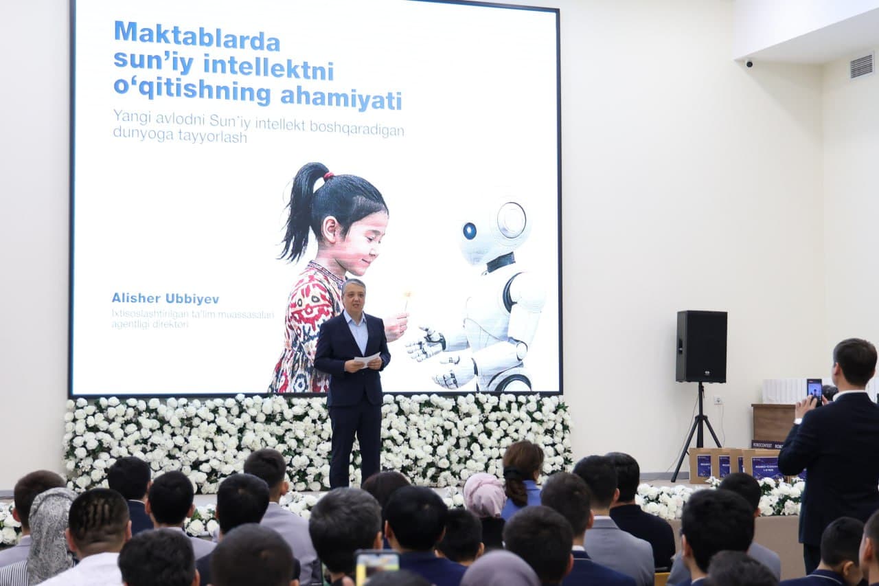 "Robo-Coding" olimpiadasi tadqirlash marosimi doirasida taqdimot
