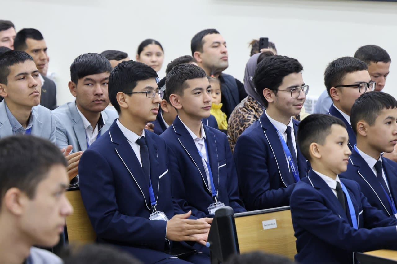 "Robo-Coding" olimpiadasi tadqirlash marosimi doirasida taqdimot
