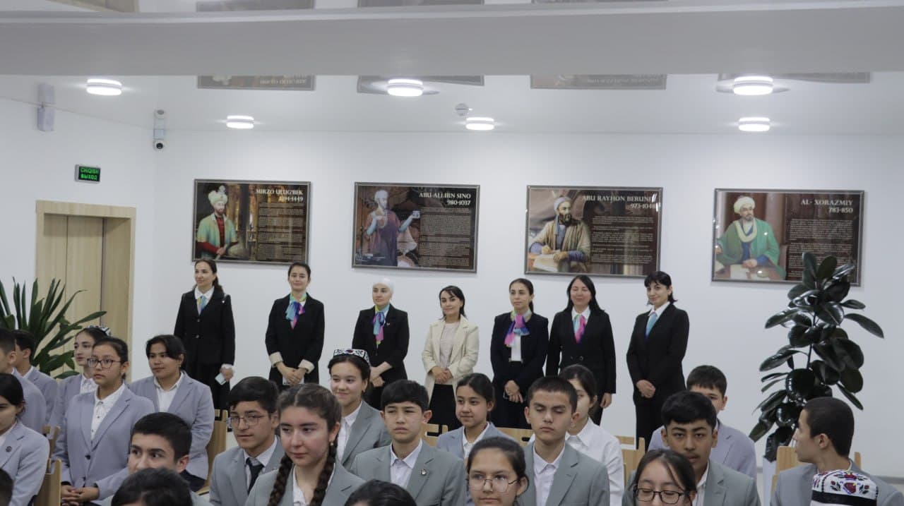 Ixtisoslashtirilgan ta’lim muassasalari agentligi direktori Sevara Shakirova Buxoro viloyatiga xizmat safari davomida Abu Ali Ibn Sino nomidagi ixtisoslashtirilgan maktab Buxoro filiali faoliyati o’rganildi