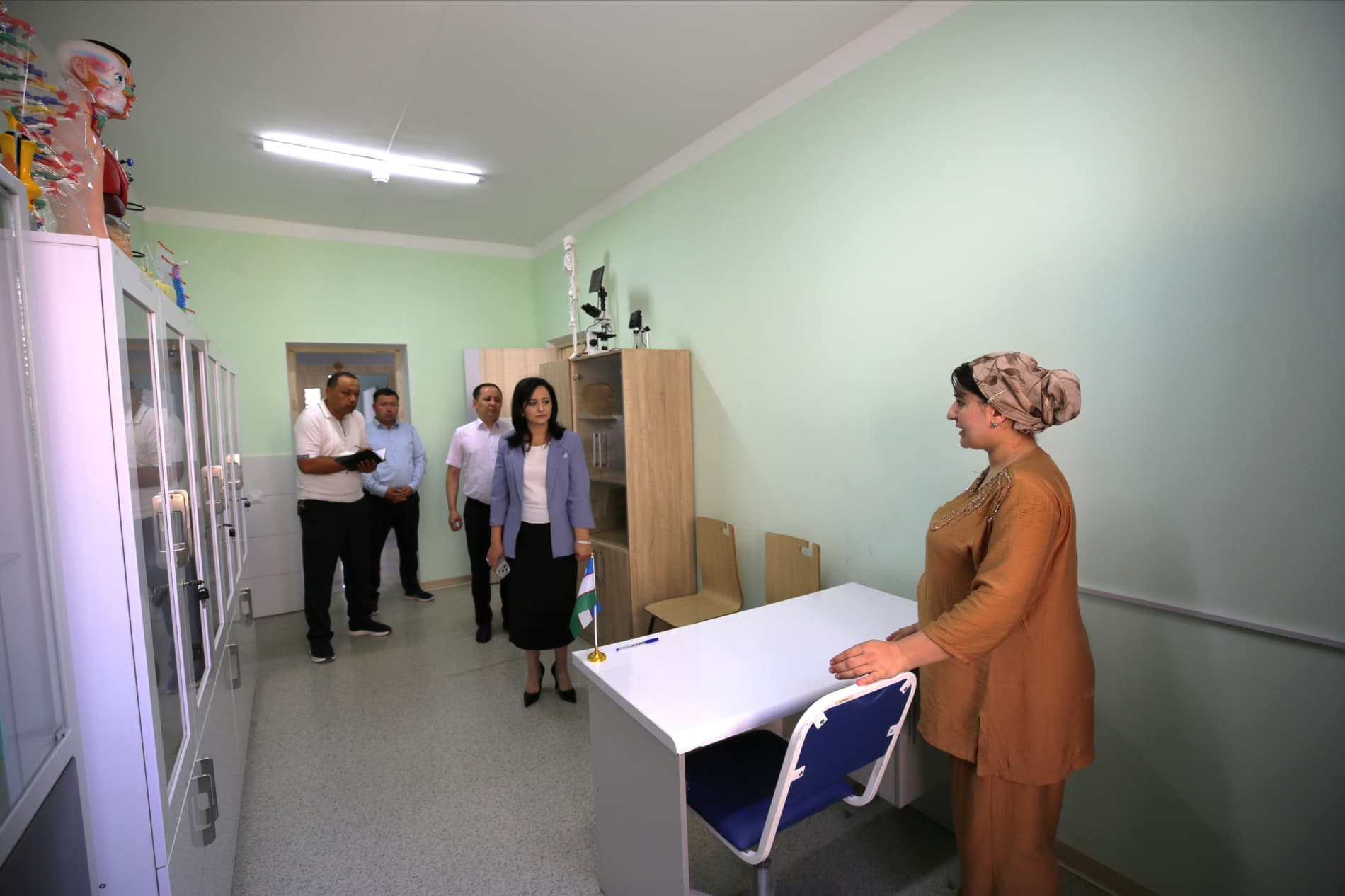 XORAZMDA YANGI O‘QUV YILIGA TAYYORGARLIK JARAYONLARI O‘RGANILDI