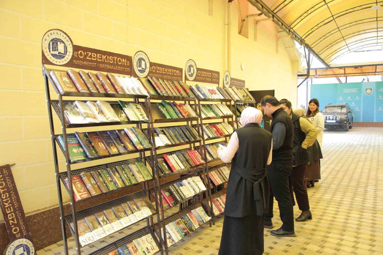 Agentlikda navbatdagi kitob yarmarkasi tashkil etildi
