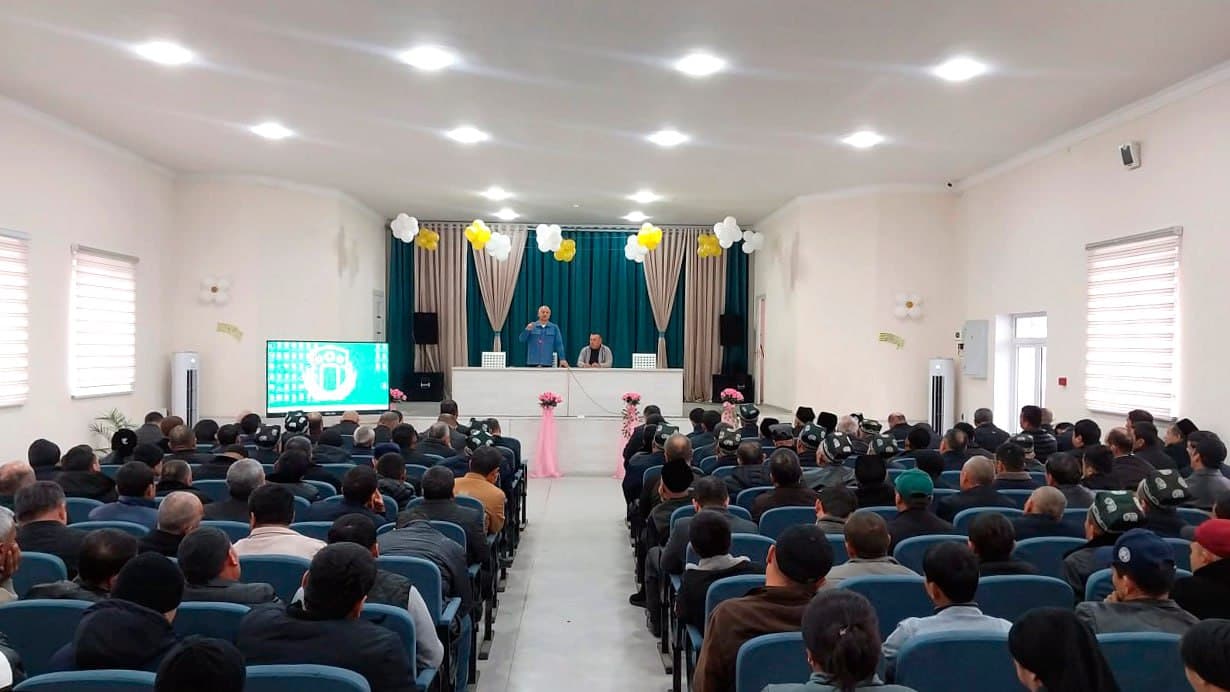 Qishloq xo'jaligi mahsulotlari yetishtiruvchi va eksportchilari bilan uchrashuv o'tkazildi