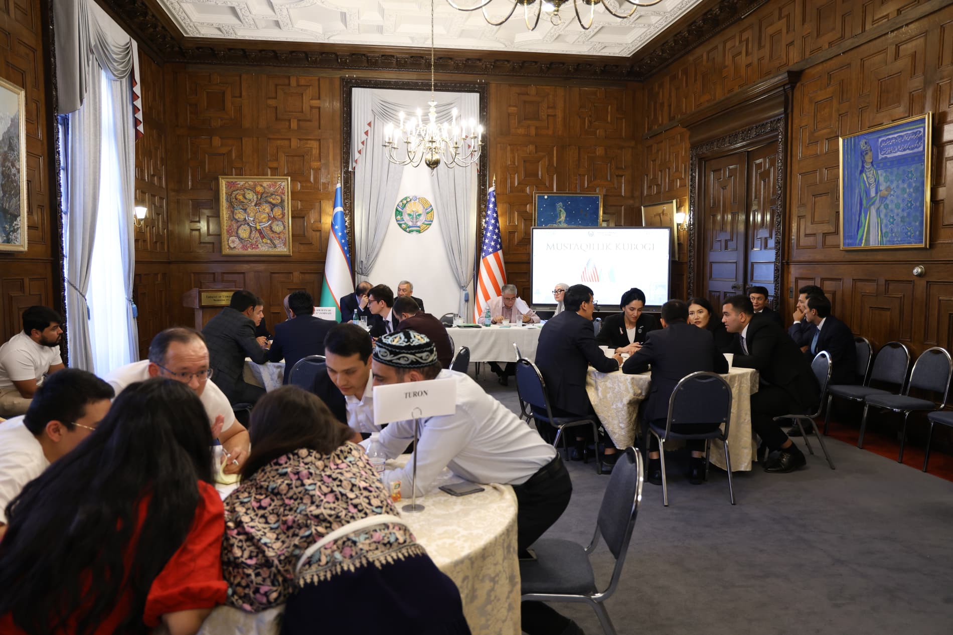 “Zakovat” intellektual musobaqasida AQShdagi vatandoshlar bilimi sinovdan o‘tkazildi