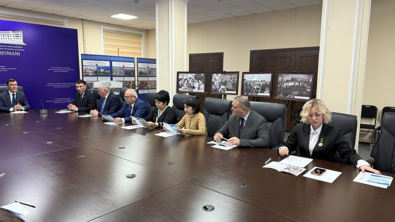 “Xalqaro hamkorlikka oid arxiv hujjatlari – xalq diplomatiyasi uchun muhim manba” mavzusida davra suhbati tashkil etildi.