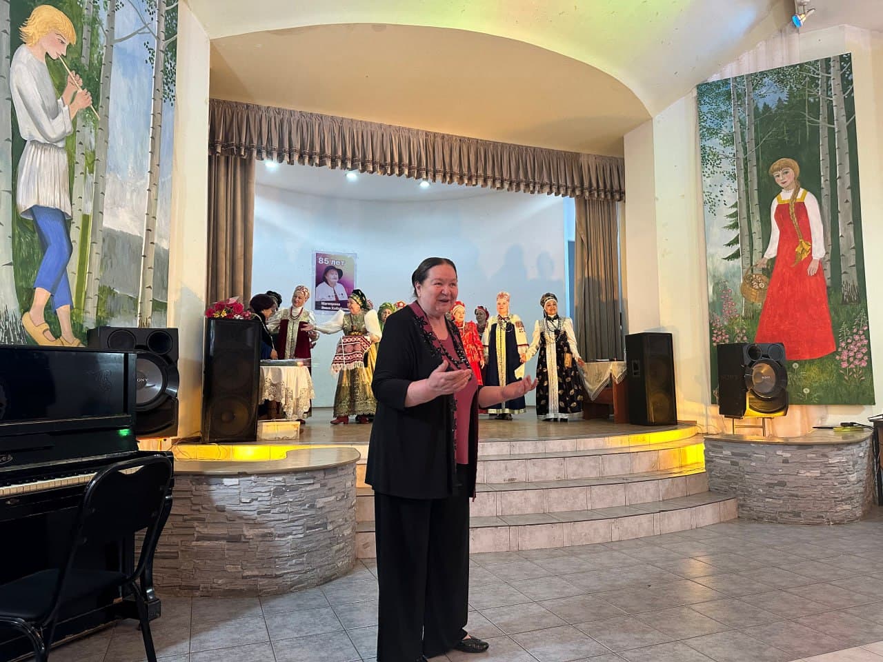 “Agidel” ansambli rahbari Emma Magiyarovaning 85 yoshga to‘lishi munosabati bilan tantanali tadbir dasturi tashkil etildi.
