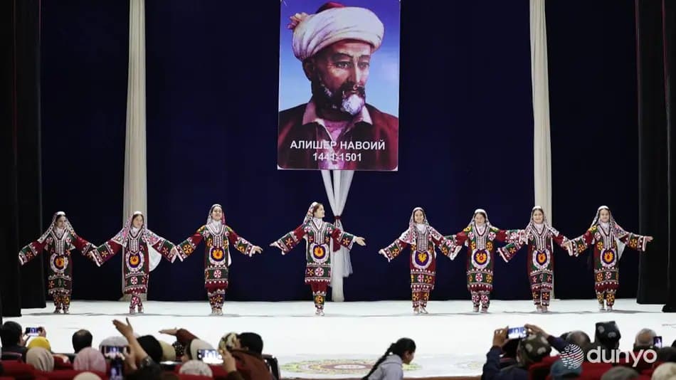 Alisher Navoiy tavalludining 585 yilligi munosabati bilan Tojikistonning Boxtar shahrida ma’naviy-ma’rifiy tadbirlar tashkil etildi.