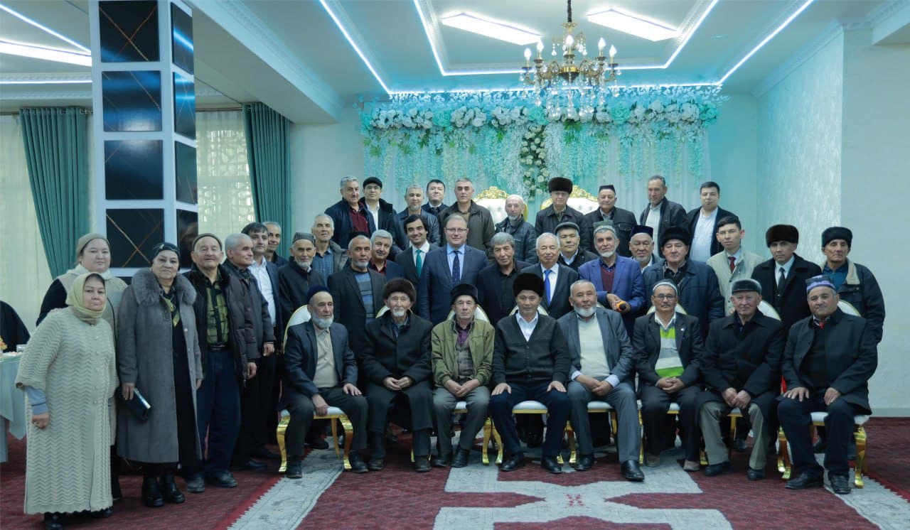 Alisher Navoiy tavalludining 585 yilligi munosabati bilan Tojikistonning Boxtar shahrida ma’naviy-ma’rifiy tadbirlar tashkil etildi.