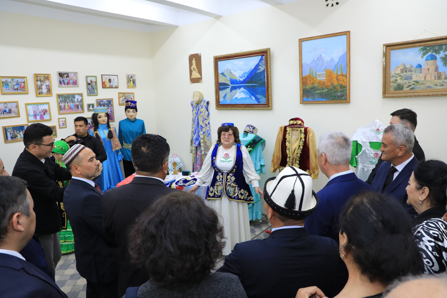 “Doʻstlik uyida” millatlararo totuvlik va madaniy hamjihatlikni targ‘ib etuvchi tadbir tashkil etildi