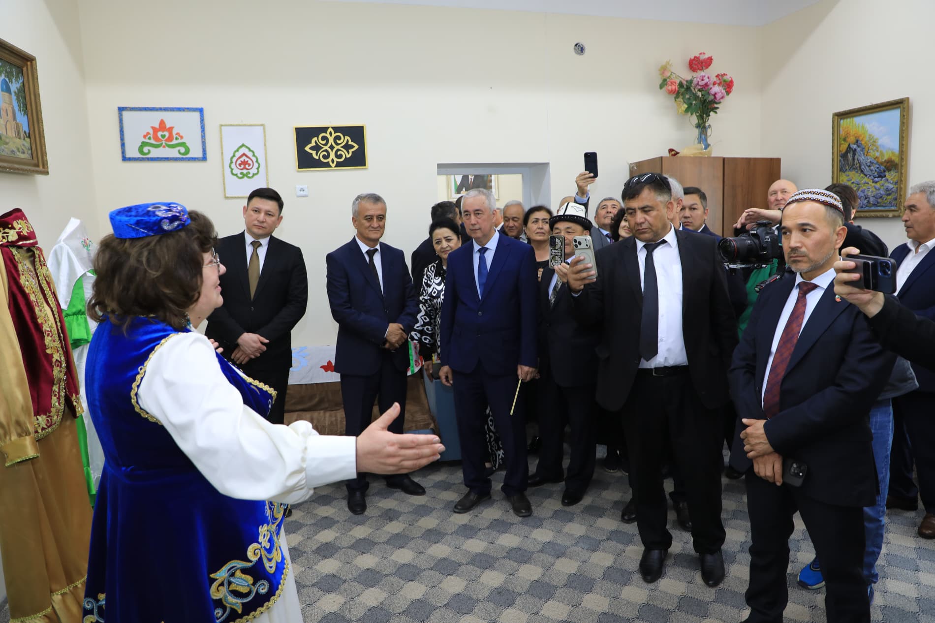 “Doʻstlik uyida” millatlararo totuvlik va madaniy hamjihatlikni targ‘ib etuvchi tadbir tashkil etildi