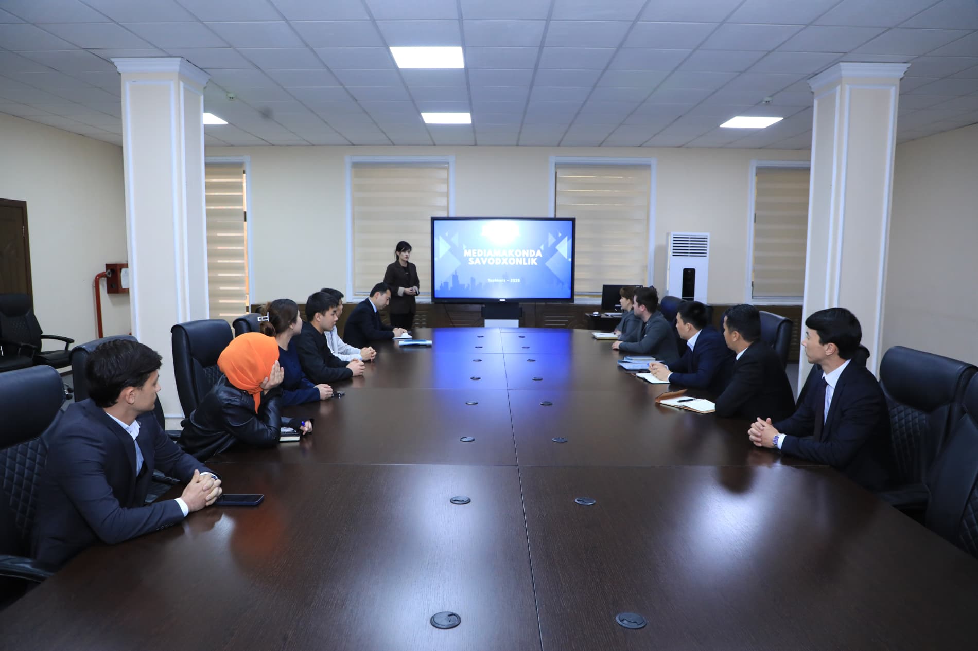 “Axborot makonida media savodxonlik: muammo va yechimlar”