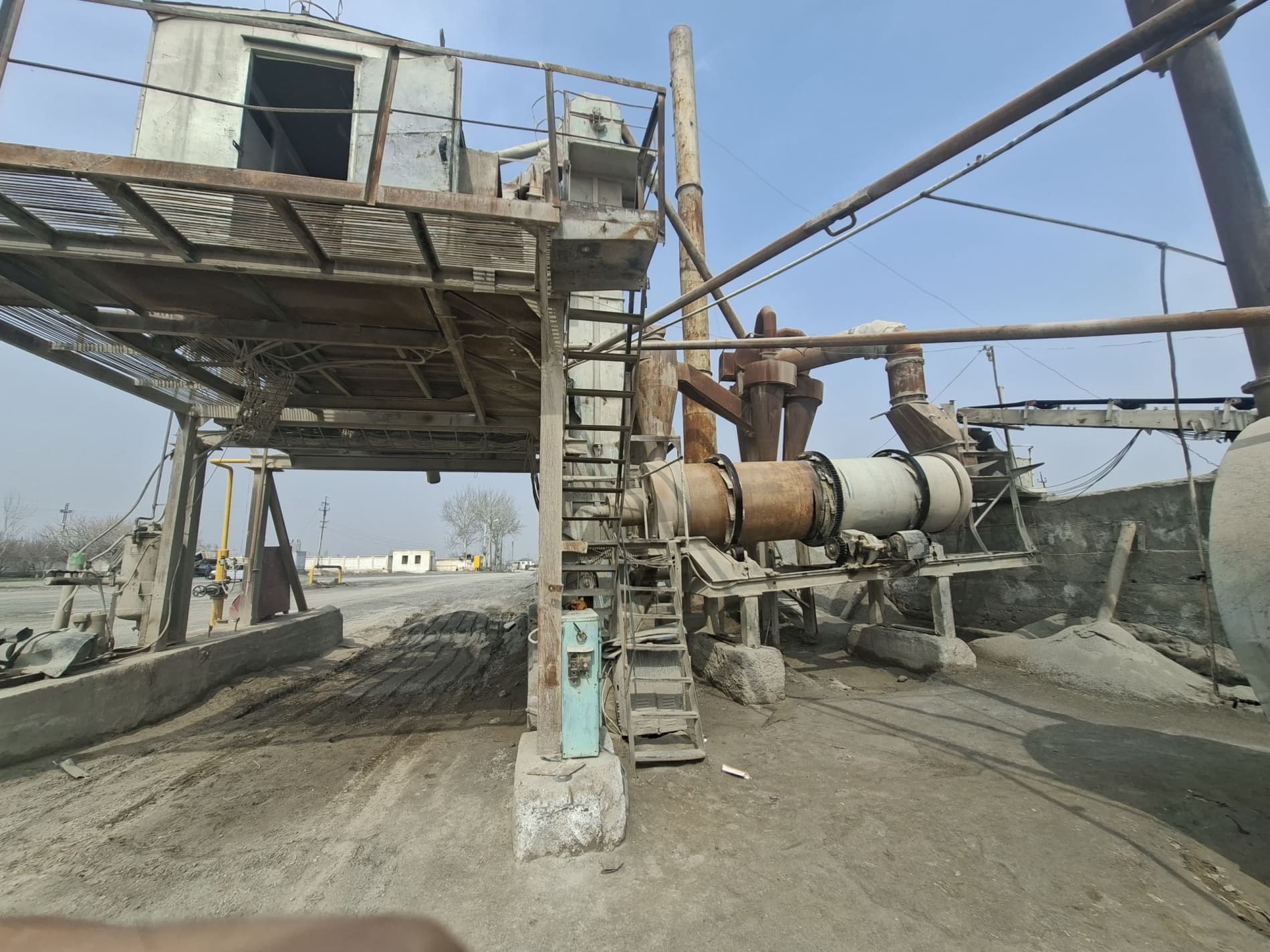 Farg‘onada asfalt-beton ishlab chiqarishda jiddiy qonunbuzarliklar aniqlandi