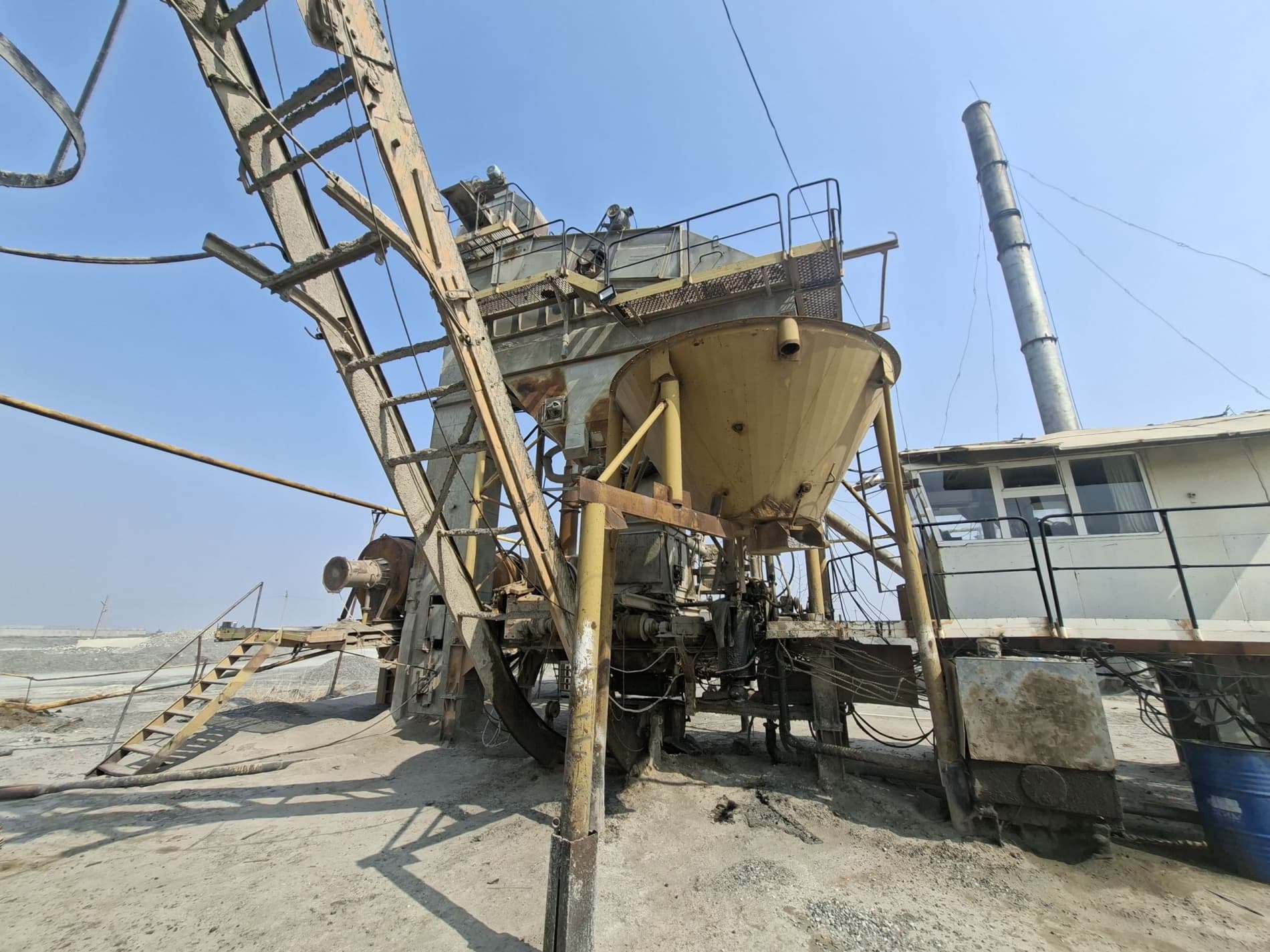 Farg‘onada asfalt-beton ishlab chiqarishda jiddiy qonunbuzarliklar aniqlandi