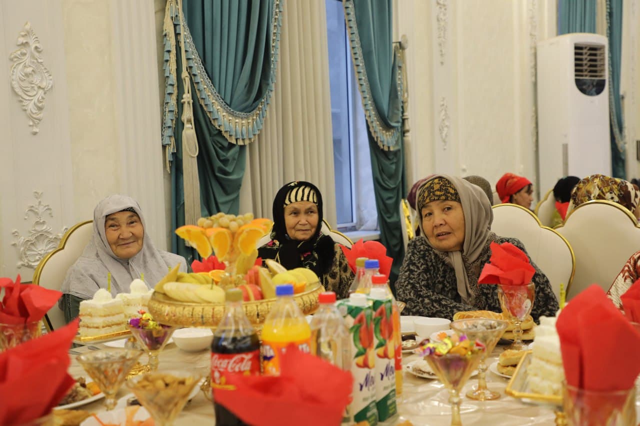 Ramazon – mehr-muruvvat, ahillik va shukronalik oyi