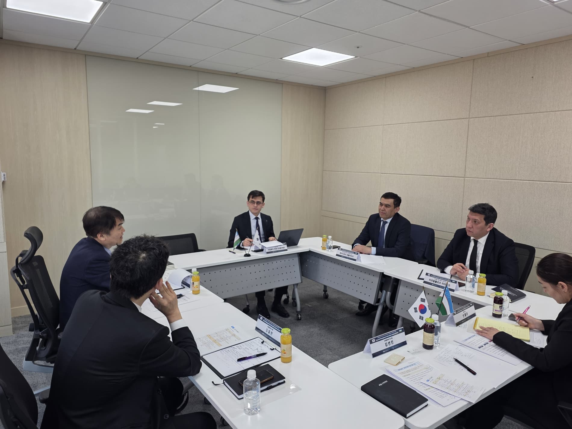 Oʻzbekiston va Koreya hamkorlik uchrashuvi davom etmoqda