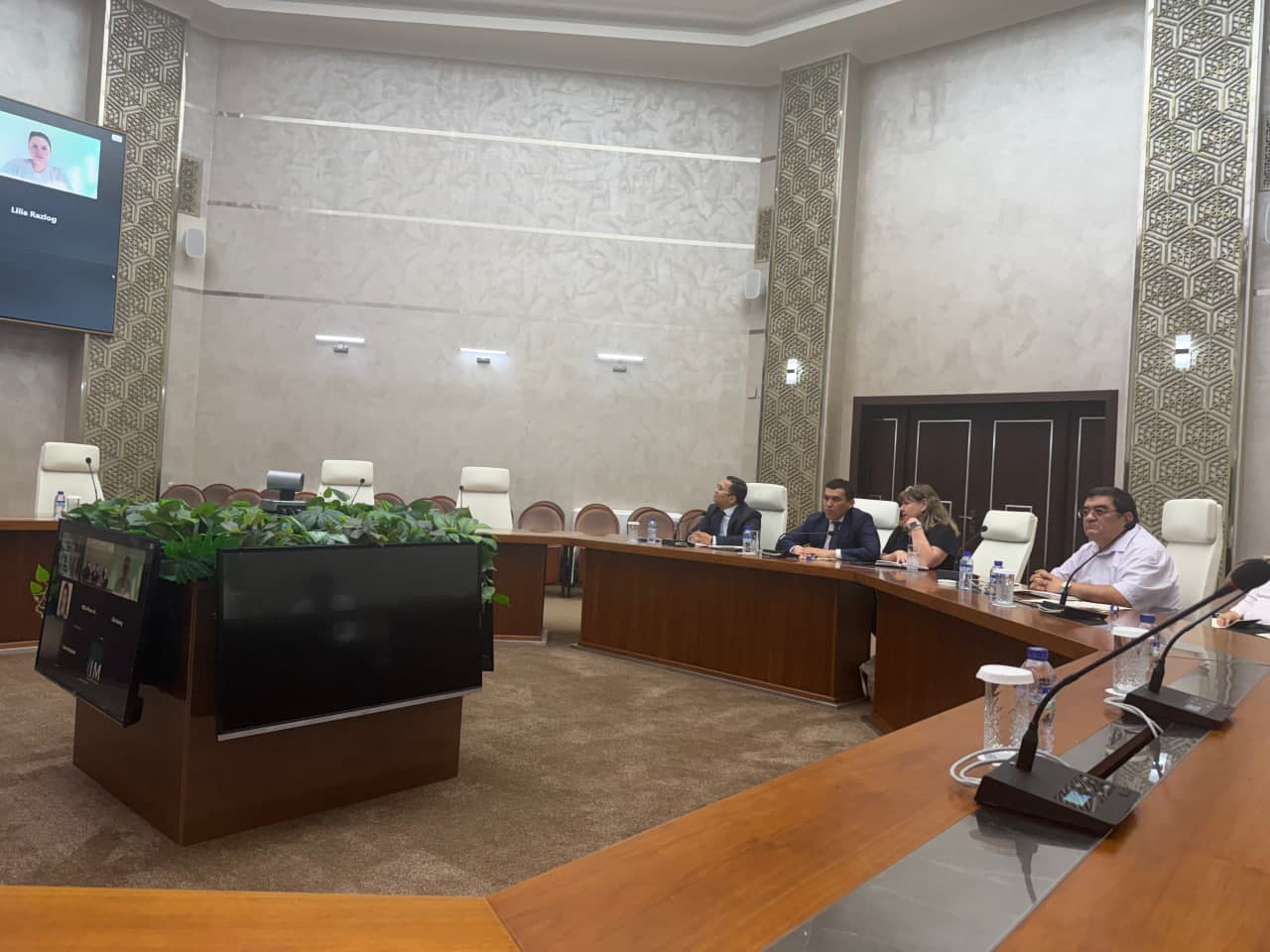 Jahon banki ekspertlari bilan davlat aktivlari va majburiyatlarini boshqarish masalalari muhokama qilinmoqda