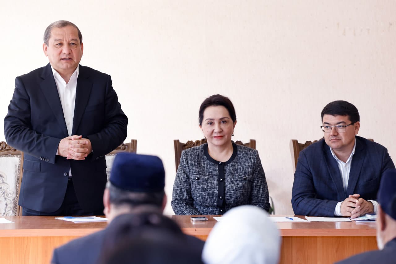 Председатель Сената побывала в Янгиюльском районе. Работа по обеспечению занятости женщин начнется с махалли