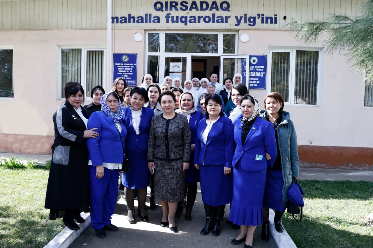 Председатель Сената побывала в Янгиюльском районе. Работа по обеспечению занятости женщин начнется с махалли