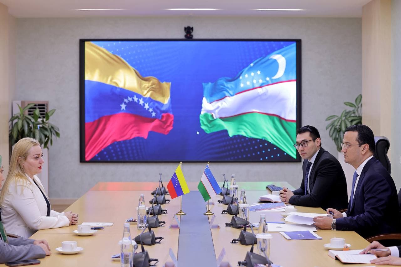 Лазиз Кудратов встретился с Чрезвычайным и Полномочным послом Венесуэлы