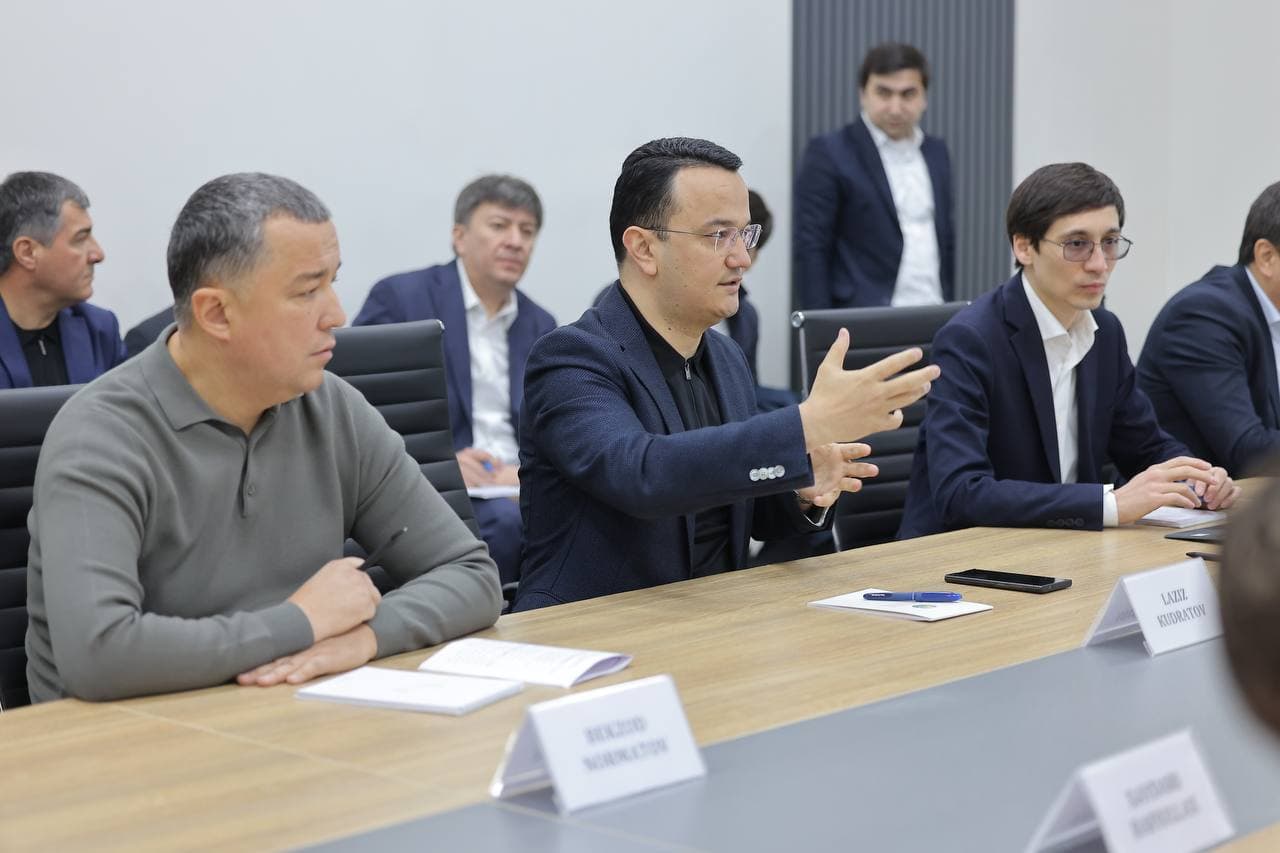 Лазиз Кудратов провёл встречу с министром торговли Афганистана Нуруддином Азизи