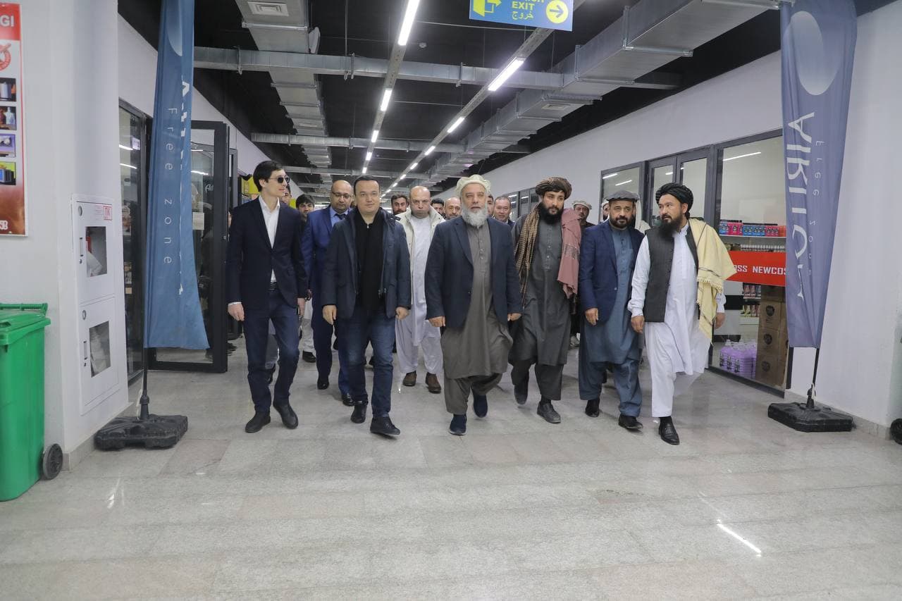 Лазиз Кудратов провёл встречу с министром торговли Афганистана Нуруддином Азизи