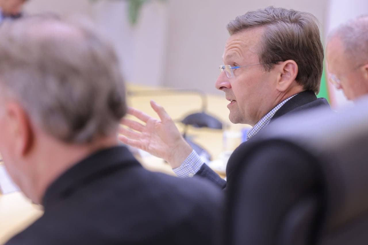 On April 15, 2025, Laziz Kudratov, the Minister of Investment, Industry and Trade of the Republic of Uzbekistan met with the delegation of the German Development Bank KfW: Projects in key sectors of Uzbekistan's economy were discussed