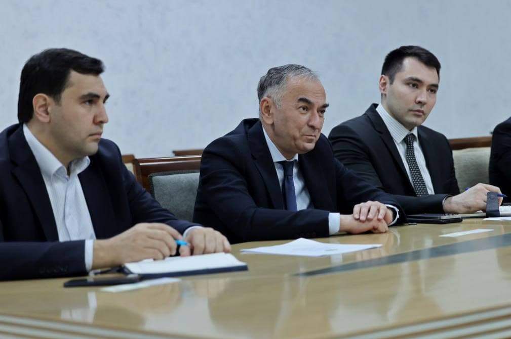 14 апреля этого года в Министерстве инвестиций, промышленности и торговли Республики Узбекистан прошла встреча заместителя министра Хуррама Тешабаева и генерального директора казахстанской компании «Галамат Групп» Сейтжана Сыпабекова.