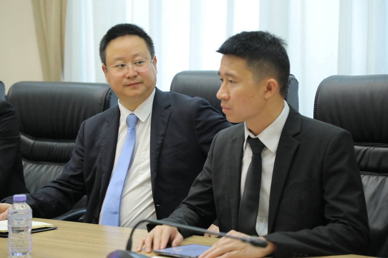В Министерстве инвестиций, промышленности и торговли Республики Узбекистан состоялась встреча с представителями одной из ведущих китайских компаний — Nanning Jianning Water Investment Group.