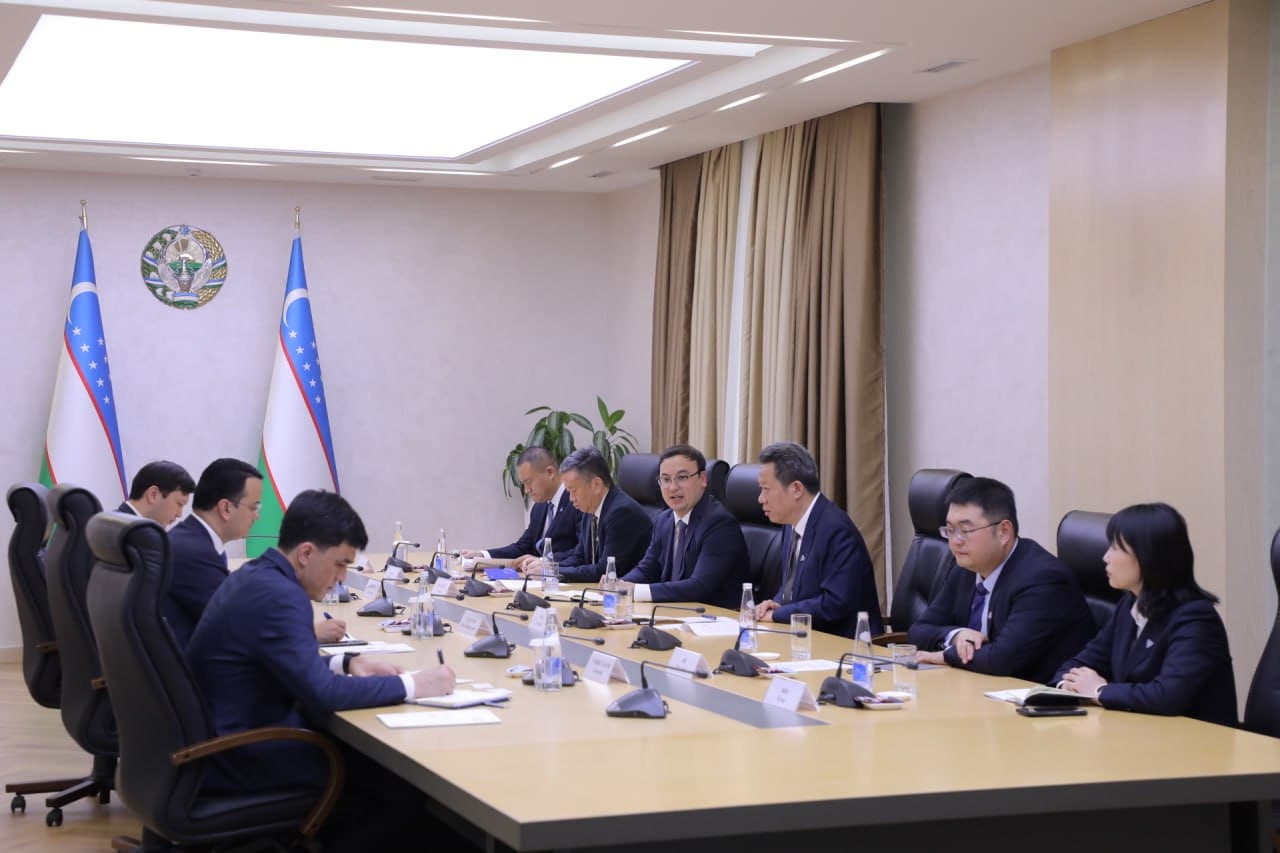 Laziz Kudratov Meets with Henan Investment Group to Discuss Strategic Cooperation Prospects