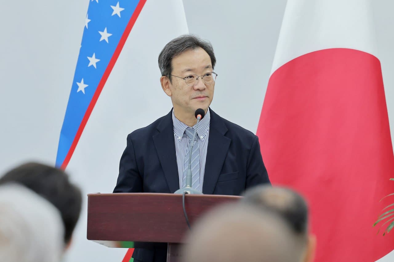 Глава МИПТ Лазиз Кудратов вручил сертификаты выпускникам Программы Профессионального Менеджмента