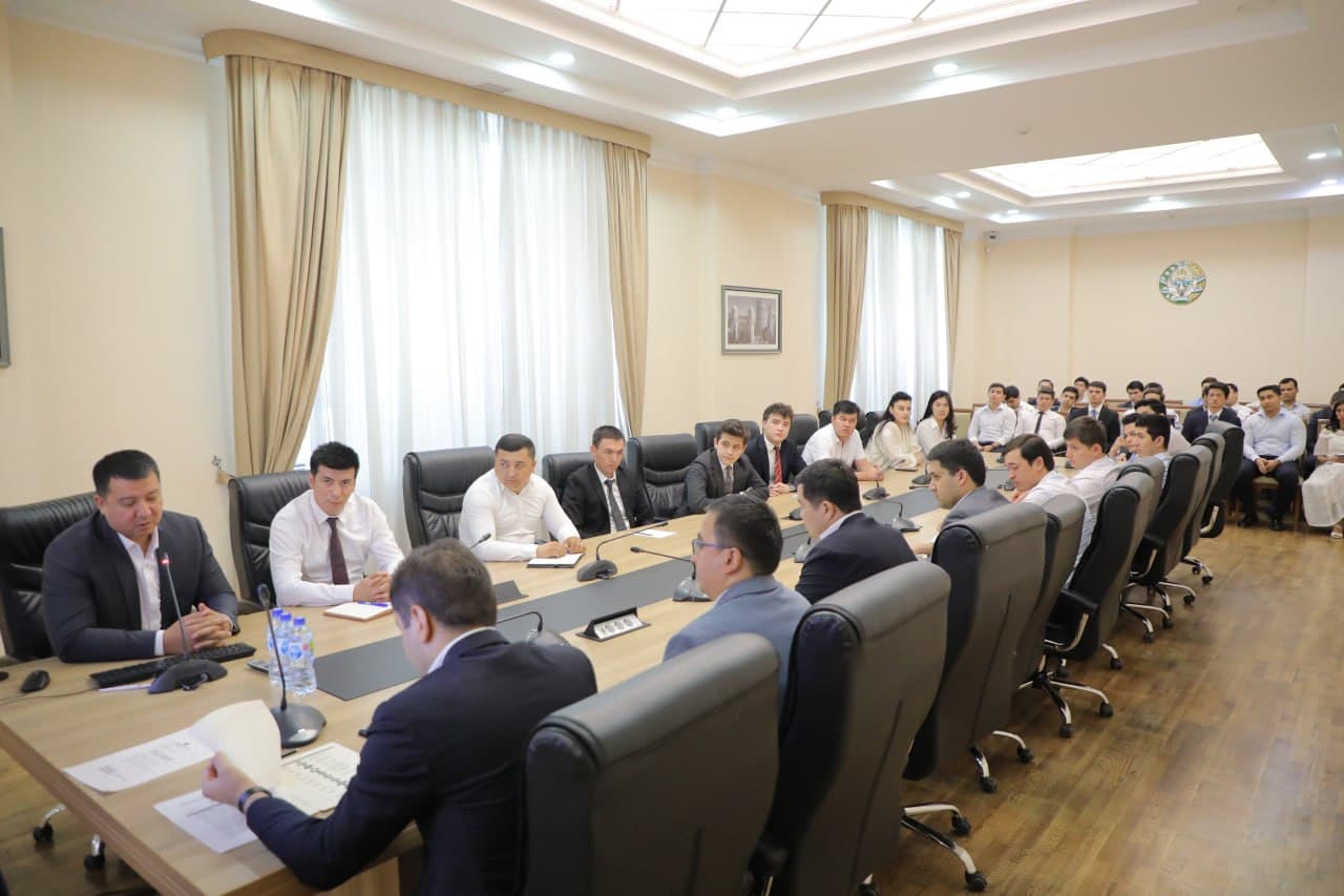 Seminar-Training for New Young Employees Held at the Ministry of Investments, Industry, and Trade