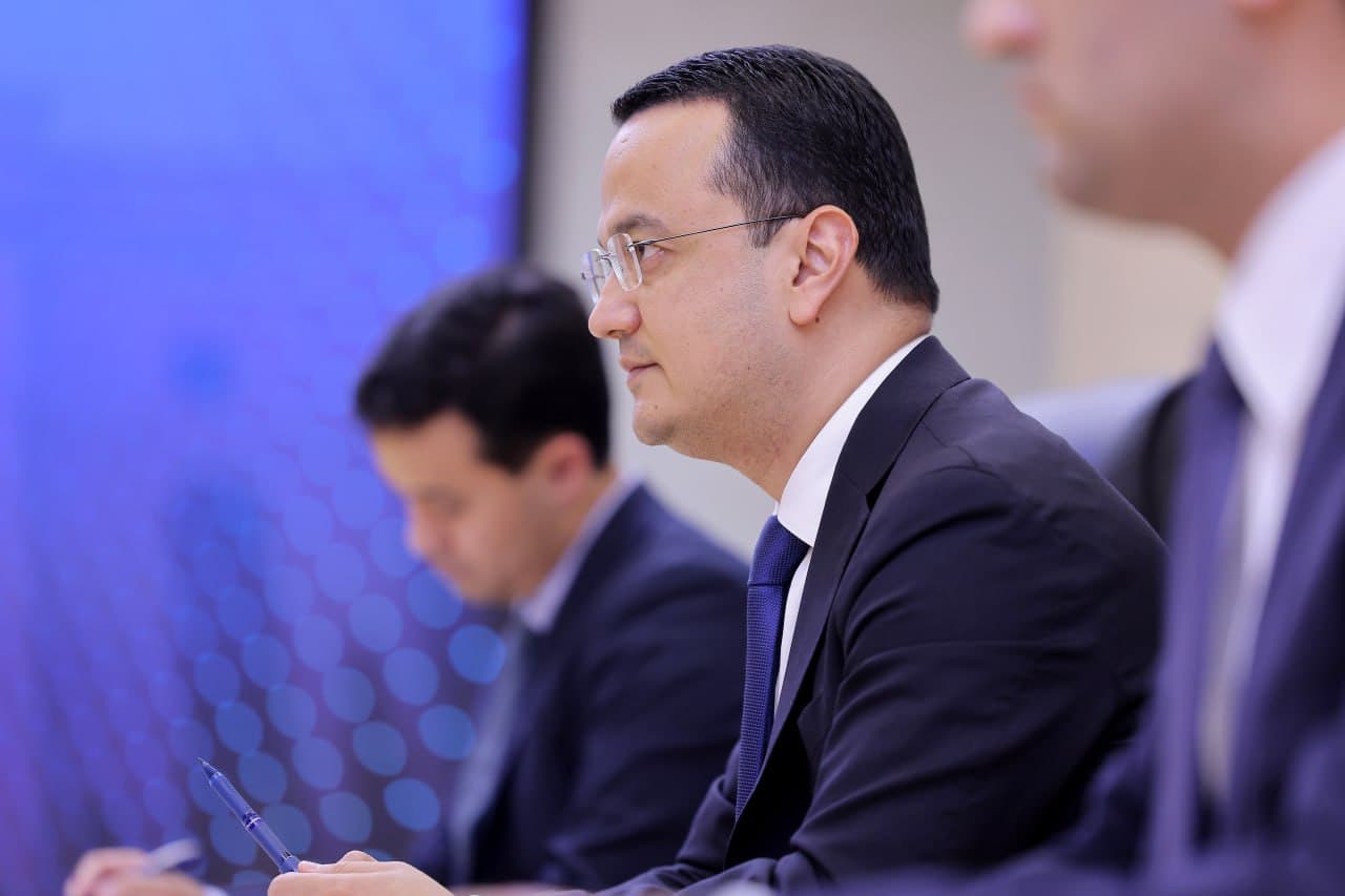 O‘zbekiston Investitsiyalar, sanoat va savdo vaziri va Allied Green Ammonia boshqaruvi raisi bilan Xorazmda aviatsiya yoqilg‘isi loyihasi bo‘yicha uchrashuv