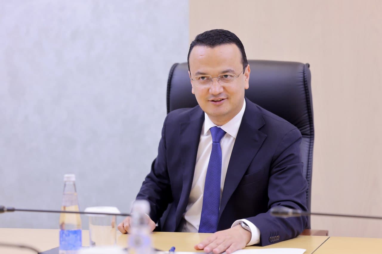 O‘zbekiston Investitsiyalar, sanoat va savdo vaziri va Allied Green Ammonia boshqaruvi raisi bilan Xorazmda aviatsiya yoqilg‘isi loyihasi bo‘yicha uchrashuv