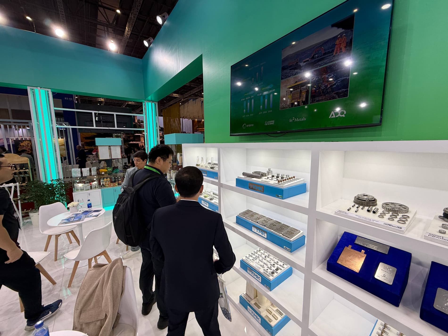 Узбекистан представил свой национальный павильон на 8-й Китайской международной выставке импорта (CIIE) в Шанхае